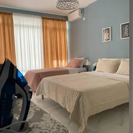 Ek Apartament *